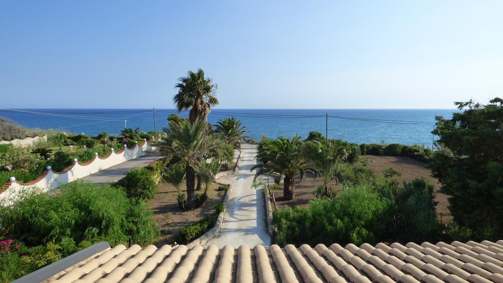 La Villa Rosa Al Mare Поццалло Экстерьер фото
